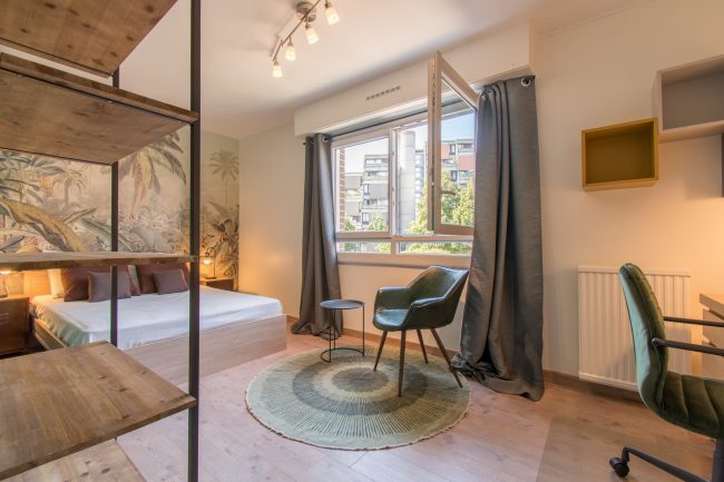 Chambre 2 Evry après par HOMESTAGING DECO FRANCE