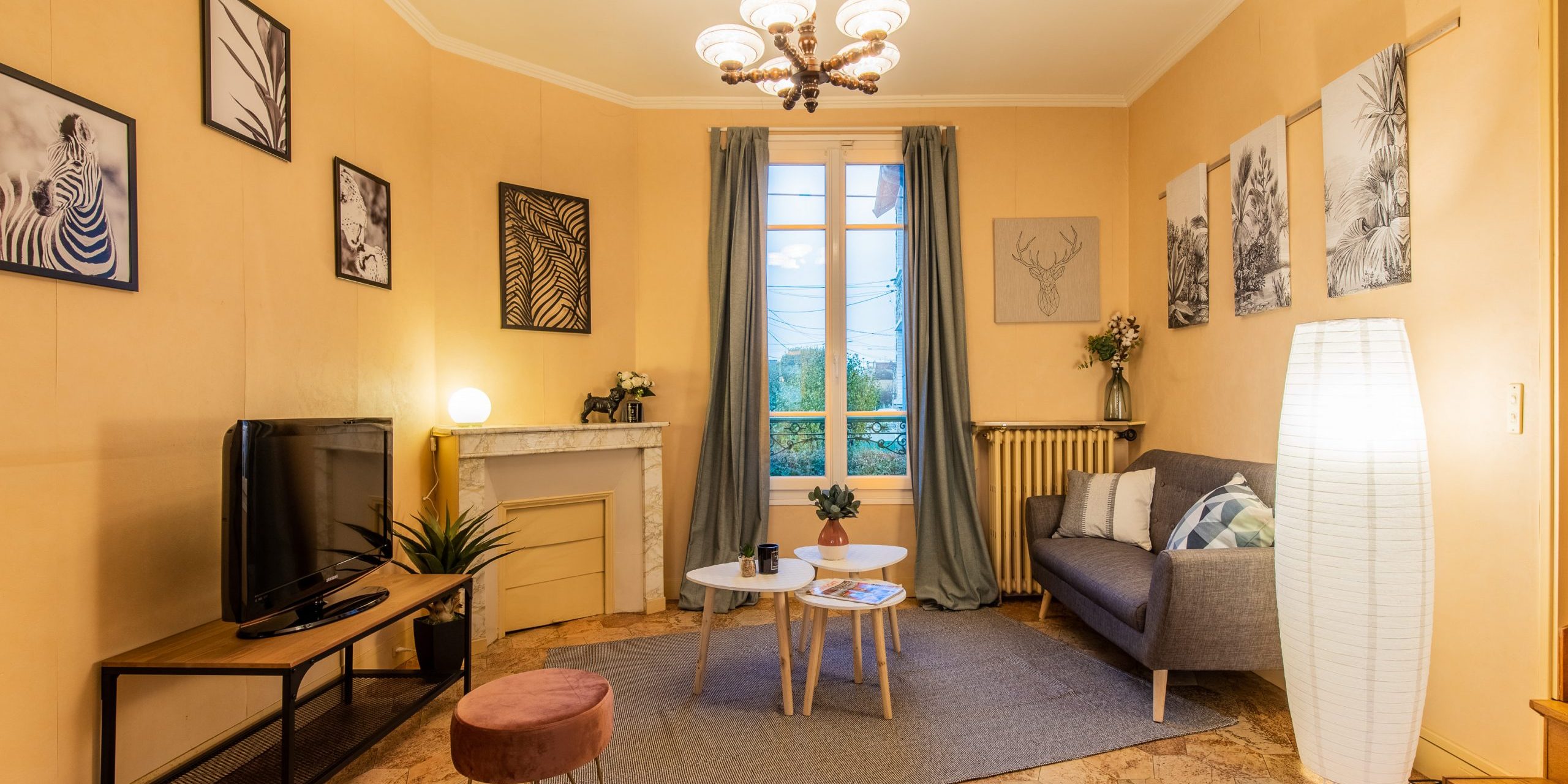 Séjour cheminée après ATHIS MONS par réseau HOMESTAGING DECO FRANCE
