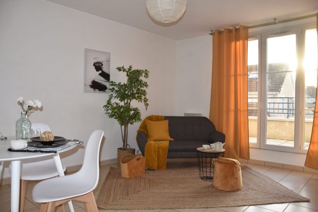 Appartement LISSES Séjour 2 Après par Réseau HOMESTAGING DECO FRANCE