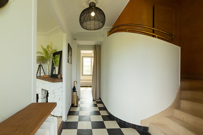 Entrée Juvisy sur orge Après par Homestaging Déco France