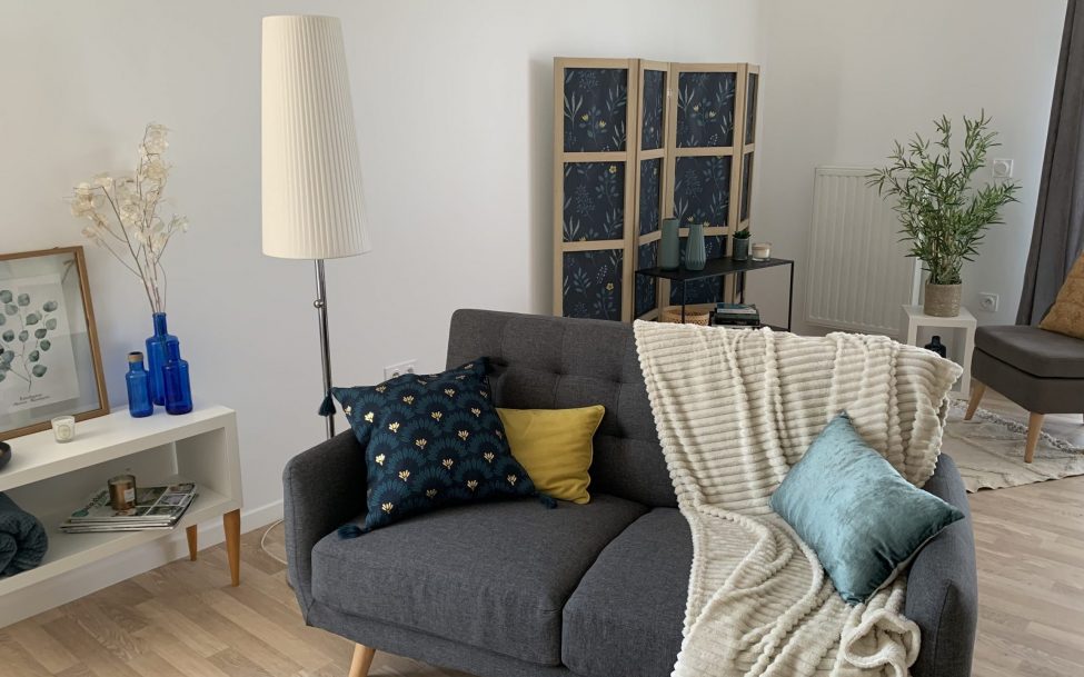 Séjour CORMONTREUIL Après par HOMESTAGING DECO FRANCE