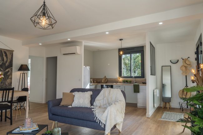 Séjour cuisine aprés IGNY HOMESTAGING DECO FRANCE