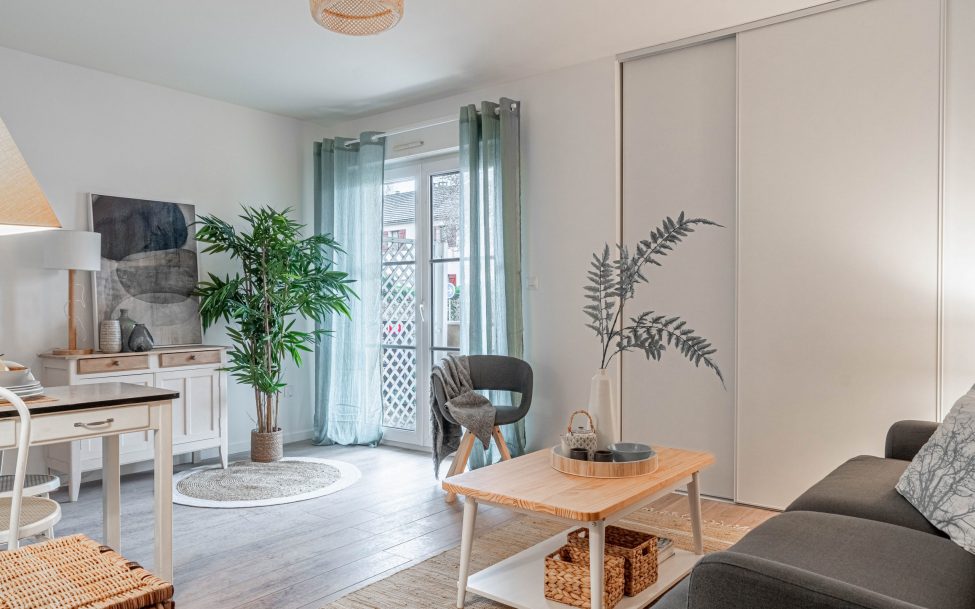 Couverture Studio St Germain les Arpajon après HOMESTAGING DECO FRANCE