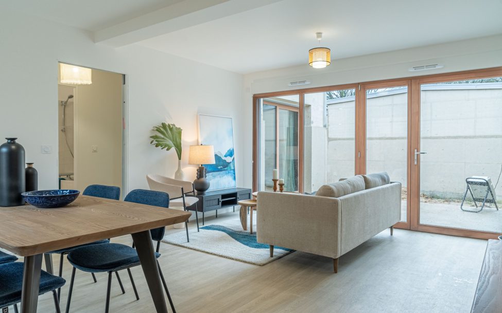 Séjour 2 SGDB Promoteur Après Réseau HOMESTAGING DECO FRANCE