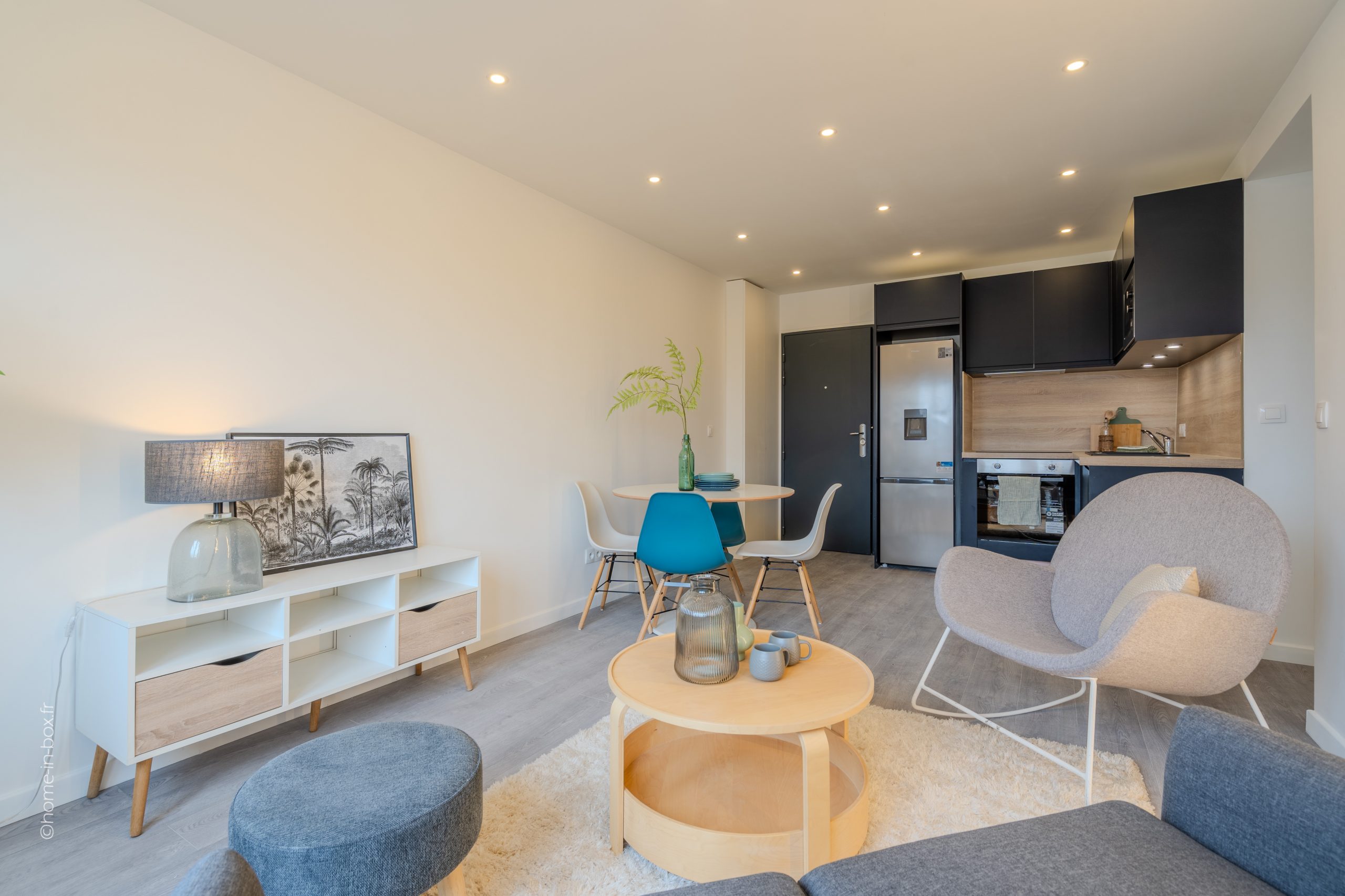 Cuisine Morsang 1er étage après HOMESTAGING DECO FRANCE