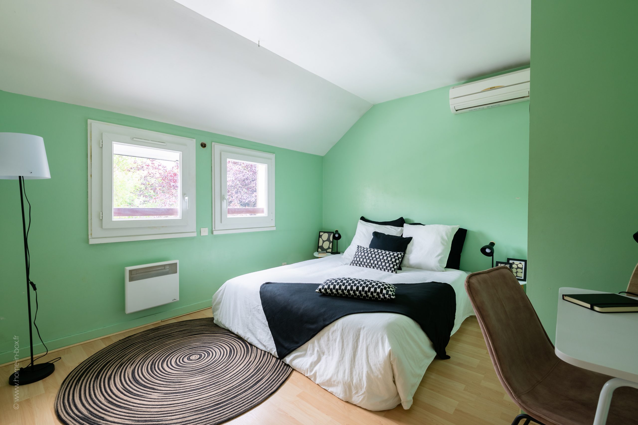 Maison Villemoisson chambre verte après réseau HOMESTAGING DECO FRANCE