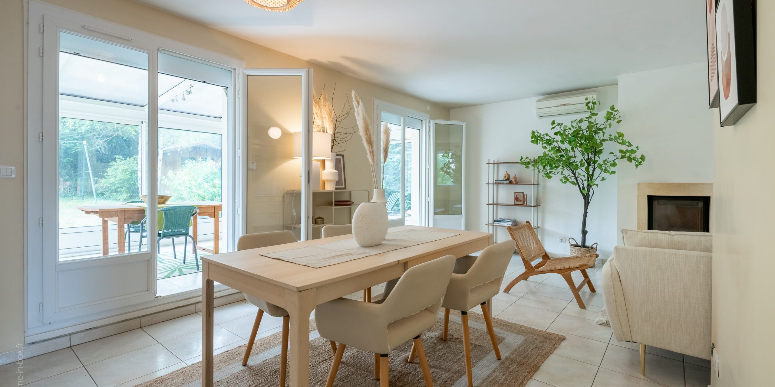 Maison Villemoisson séjour 1 aprés réseau HOMESTAGING DECO FRANCE